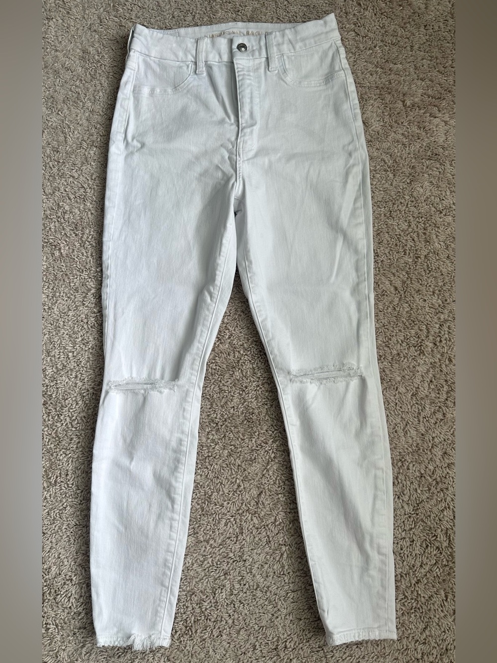 American Eagle Outfitters White Skinny Jeans with Knee Rips